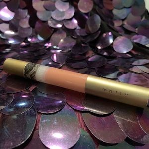 Mally®️ hi shine liquid lipstick in Perfois Peach